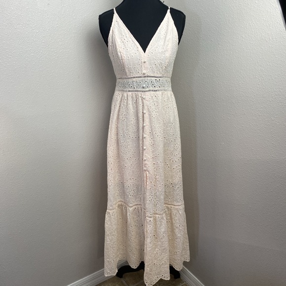 Simple Dresses & Skirts - Simplee Dress Women's M Pink Lace Embroidered V Neck Pearl Buttons Baby Doll Y2K